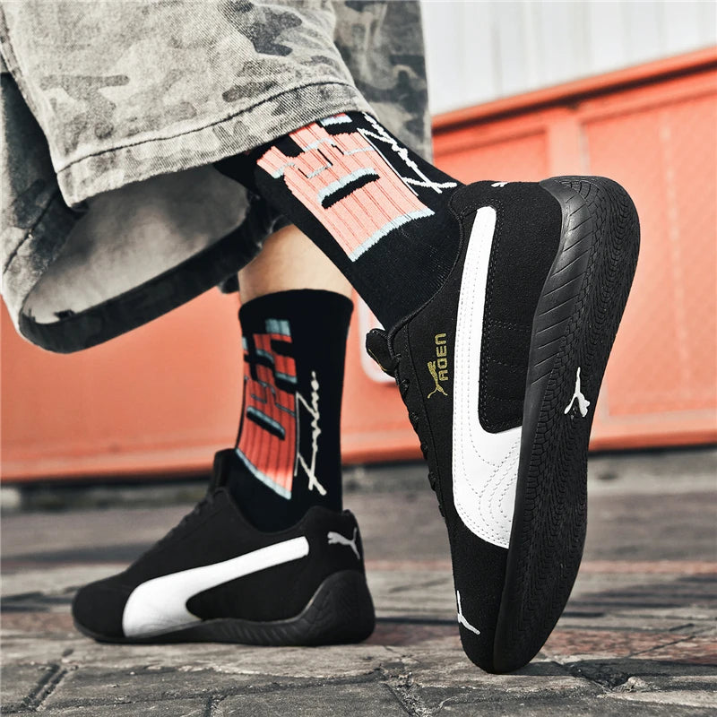 The genuine leather lightweight soft-soled Forrest Gump sneakers are fashionable and versatile low-top sports and casual shoes