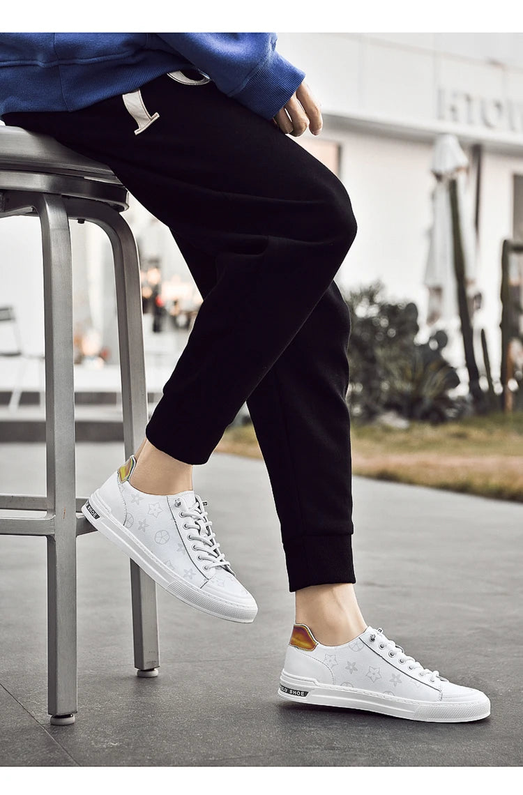 2025 Autumn Men's White Sneakers - Breathable Korean Street Style, Versatile Casual Shoes with Hong Kong Vibes
