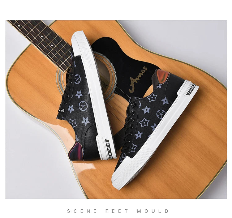 2025 Autumn Men's White Sneakers - Breathable Korean Street Style, Versatile Casual Shoes with Hong Kong Vibes