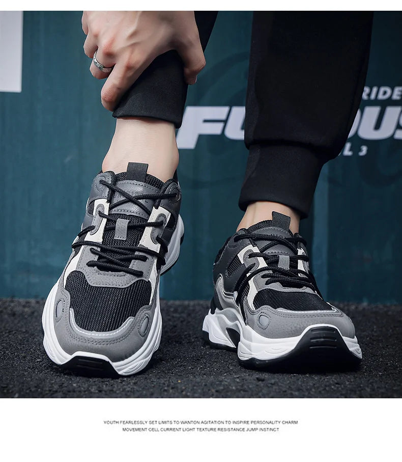 Men's fashion sports casual shoes breathable four seasons soft soled comfortable outdoor running shoes student lace up sneakers
