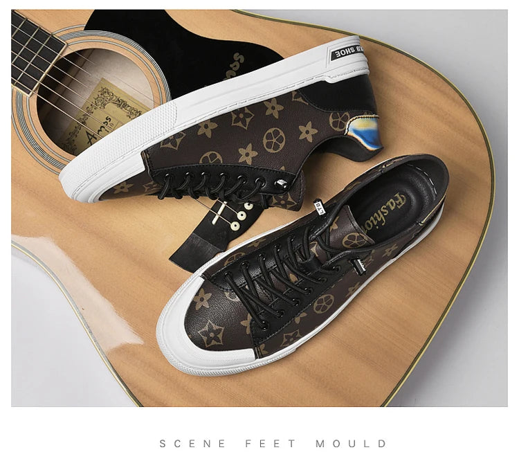 2025 Autumn Men's White Sneakers - Breathable Korean Street Style, Versatile Casual Shoes with Hong Kong Vibes