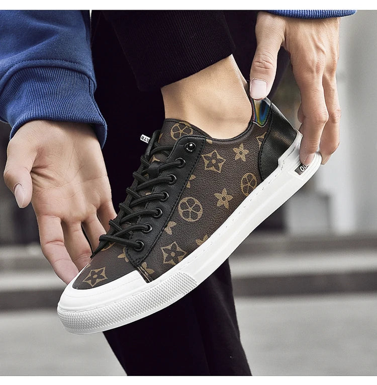 2025 Autumn Men's White Sneakers - Breathable Korean Street Style, Versatile Casual Shoes with Hong Kong Vibes