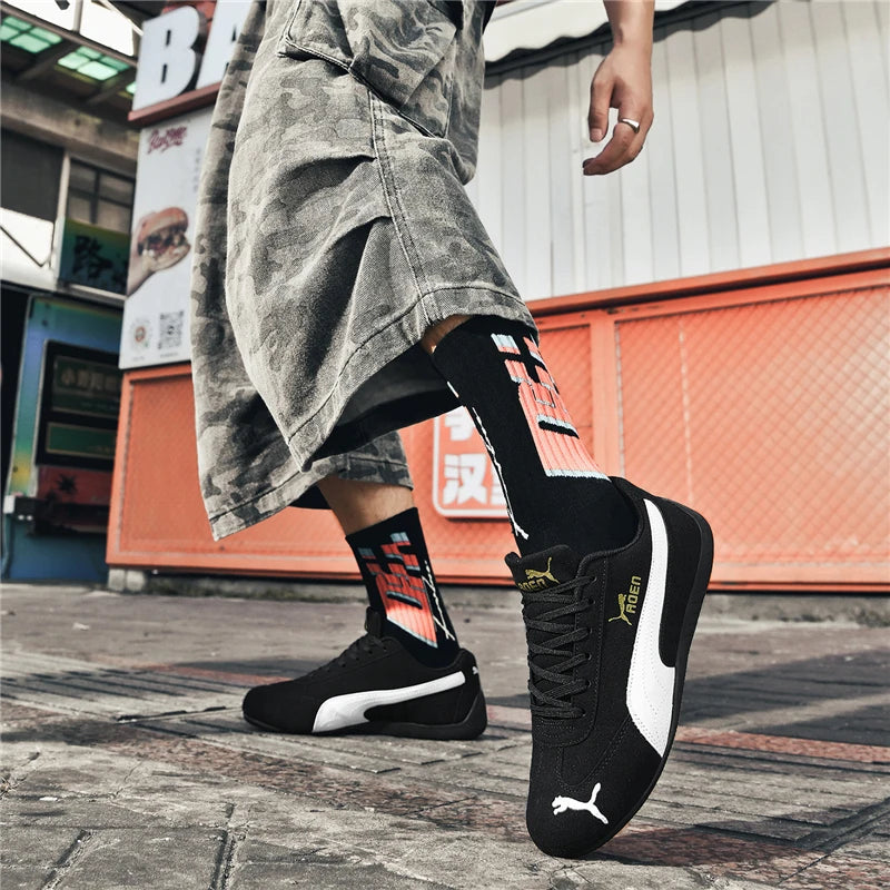 The genuine leather lightweight soft-soled Forrest Gump sneakers are fashionable and versatile low-top sports and casual shoes