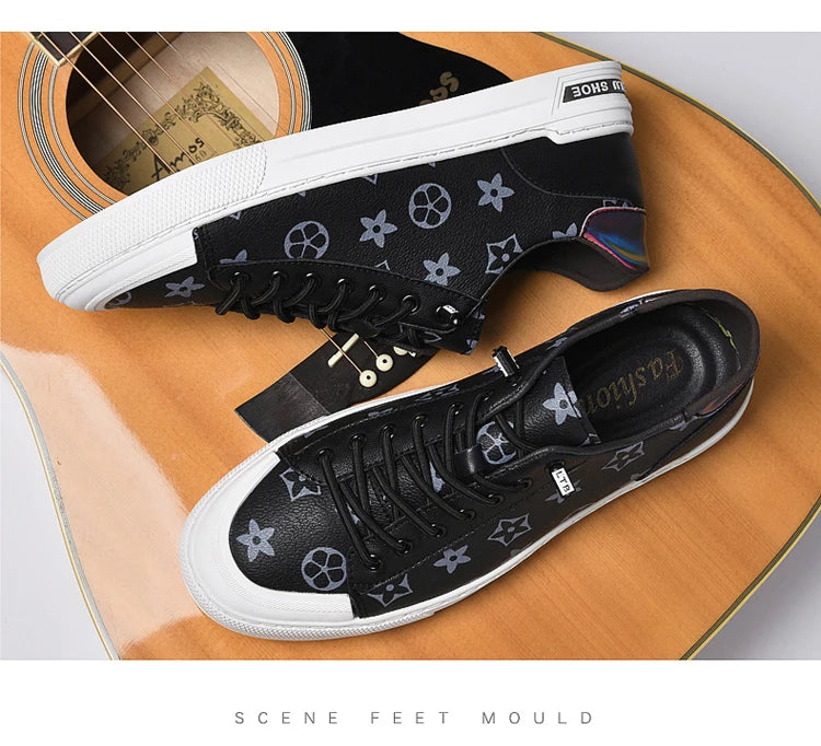 2025 Autumn Men's White Sneakers - Breathable Korean Street Style, Versatile Casual Shoes with Hong Kong Vibes