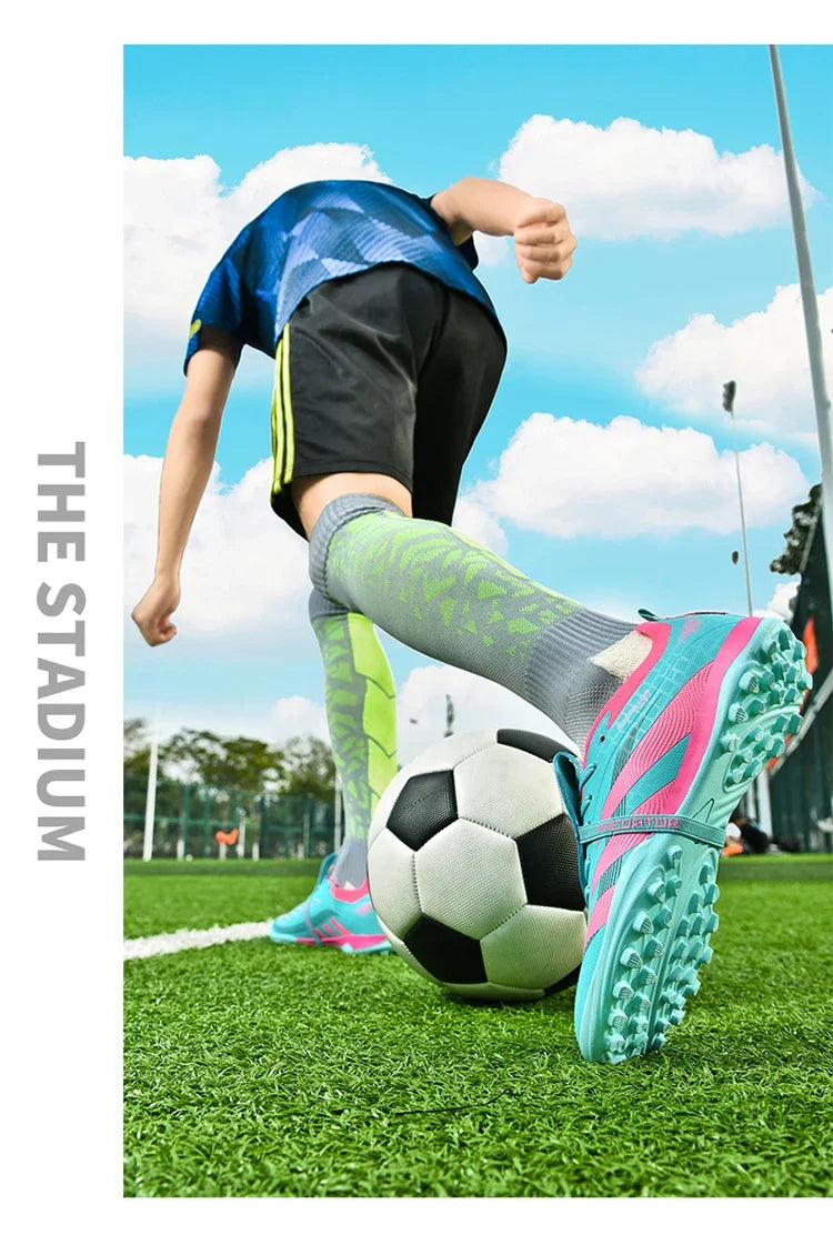 New Men Football Field Boots Casual Comfortable Professional Outdoor Football Shoes Tenis Sport Wear Society Cleats Soccer Shoes