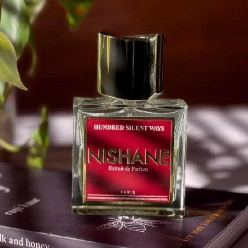 100ml Unisex Eau De Parfum Fresh Floral Scent Long Lasting Alluring and Refined Fragrance with Six Unique Captivating Variations