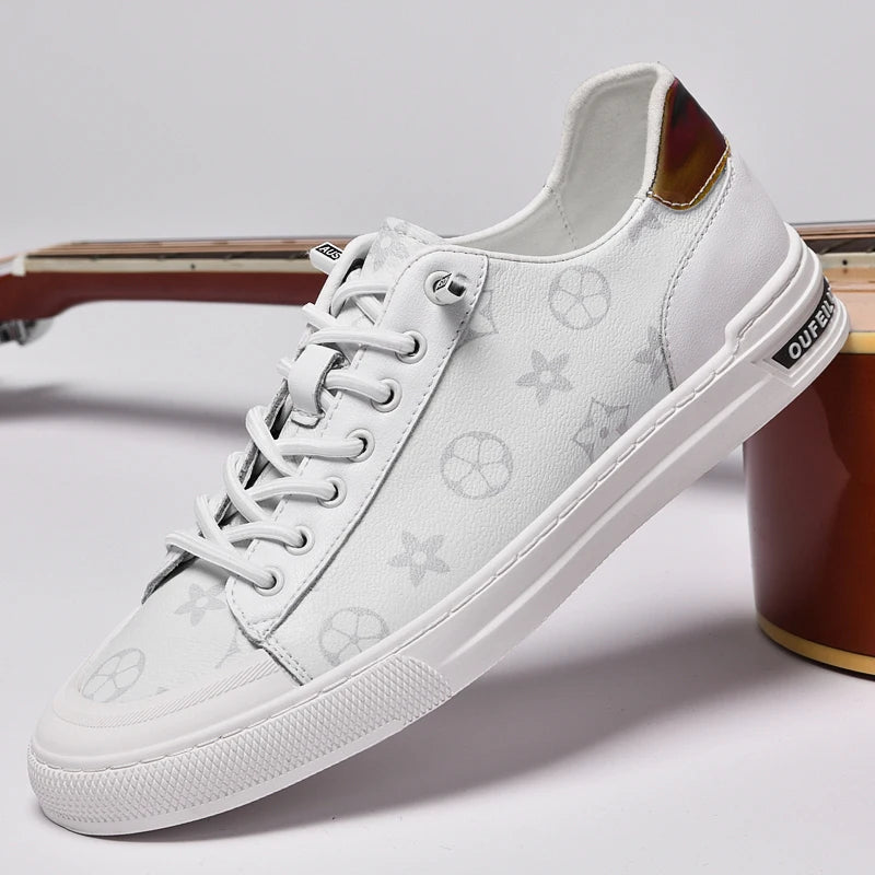 2025 Autumn Men's White Sneakers - Breathable Korean Street Style, Versatile Casual Shoes with Hong Kong Vibes