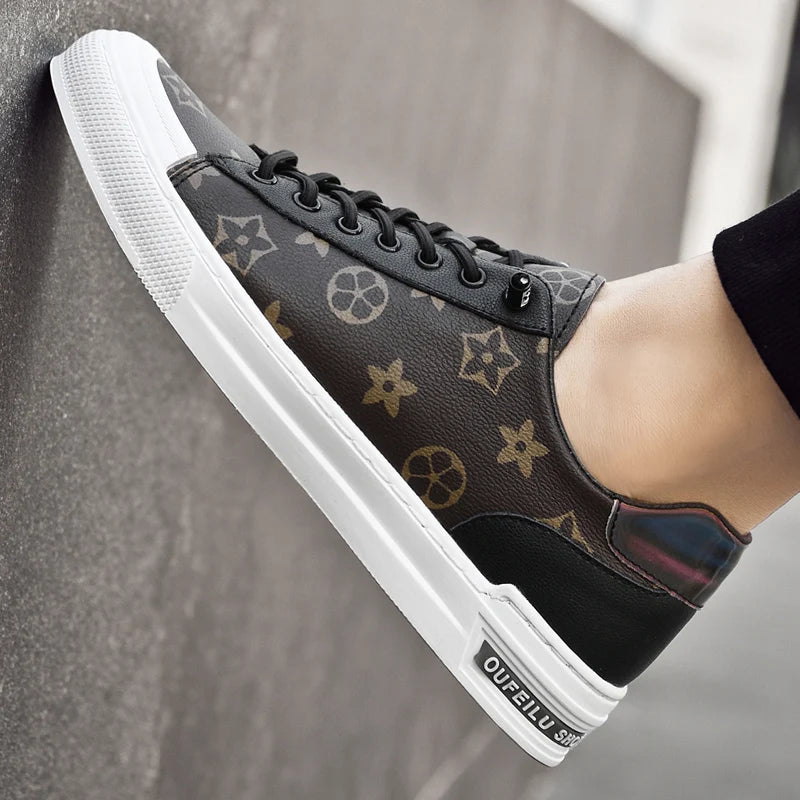 2025 Autumn Men's White Sneakers - Breathable Korean Street Style, Versatile Casual Shoes with Hong Kong Vibes