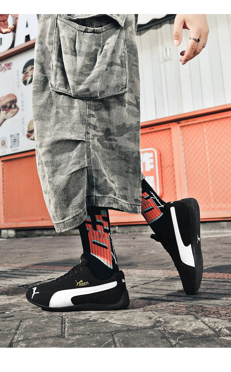 The genuine leather lightweight soft-soled Forrest Gump sneakers are fashionable and versatile low-top sports and casual shoes