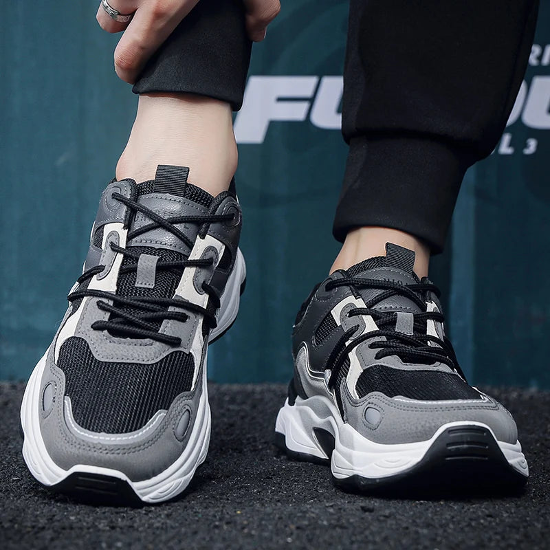Men's fashion sports casual shoes breathable four seasons soft soled comfortable outdoor running shoes student lace up sneakers