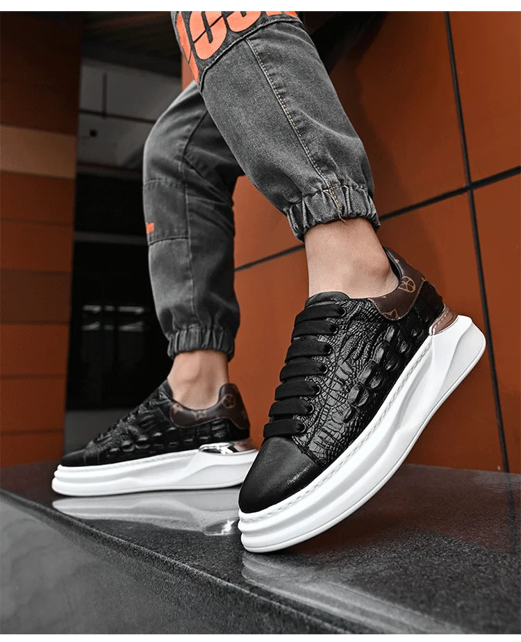 Men's Sneakers Genuine Leather Breathable Casual Shoes Light Anti Slip Walking Loafers Academy Style Board Shoes Tenis Masculino