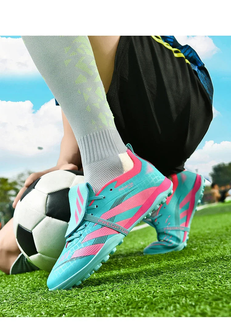 New Men Football Field Boots Casual Comfortable Professional Outdoor Football Shoes Tenis Sport Wear Society Cleats Soccer Shoes