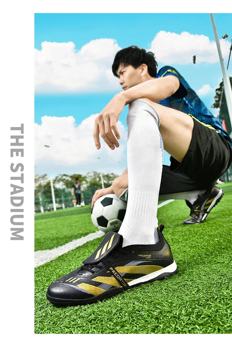 New Men Football Field Boots Casual Comfortable Professional Outdoor Football Shoes Tenis Sport Wear Society Cleats Soccer Shoes